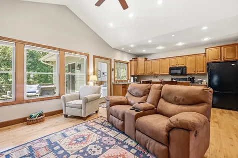 4 North Acorn Court Galena IL 61036