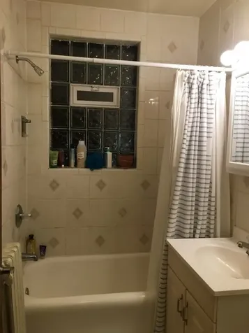 4764 North Virginia Avenue Chicago IL 60625