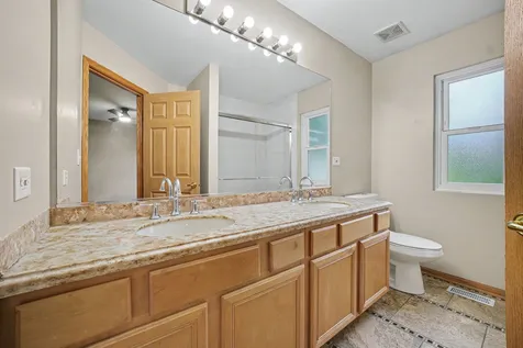 664 Aspen Drive Romeoville IL 60446