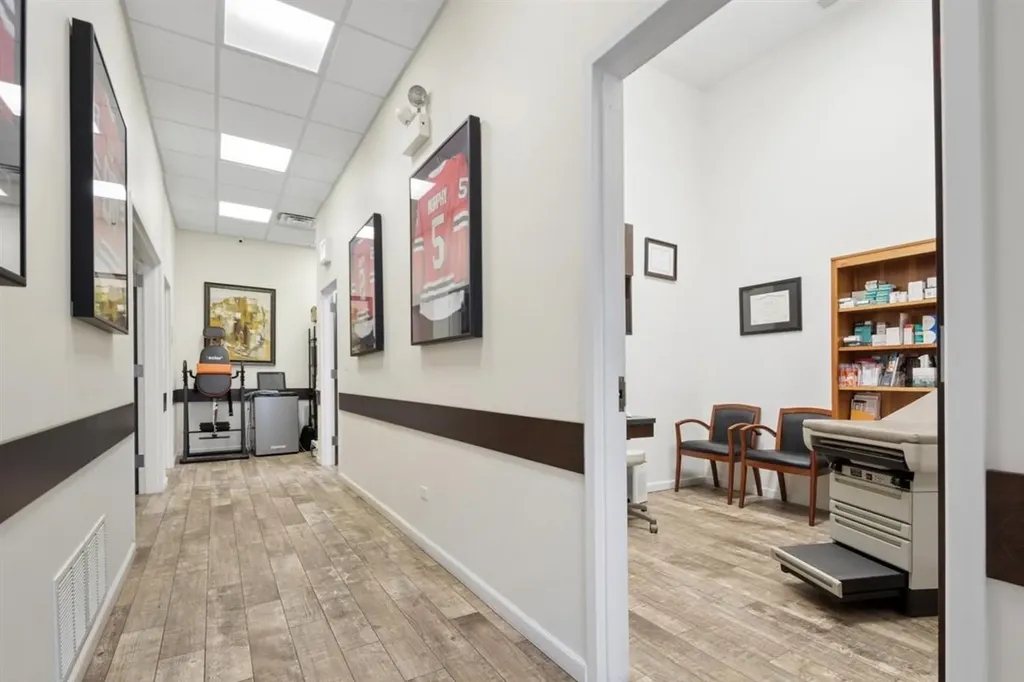 2219 West Belmont Avenue Chicago IL 60618