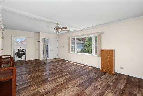 17 South Walnut Street Palatine IL 60067