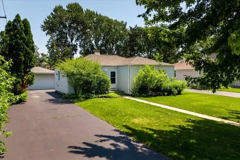 17 South Walnut Street Palatine IL 60067