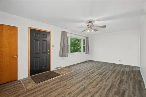 17 South Walnut Street Palatine IL 60067