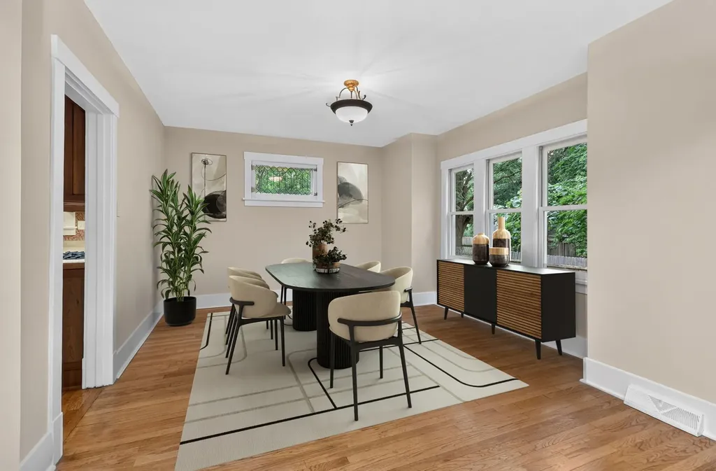 2 South Stough Street Hinsdale IL 60521