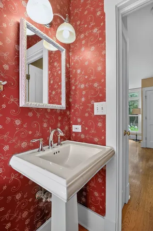 2 South Stough Street Hinsdale IL 60521