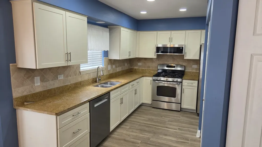 1207 Samuel Court Naperville IL 60540