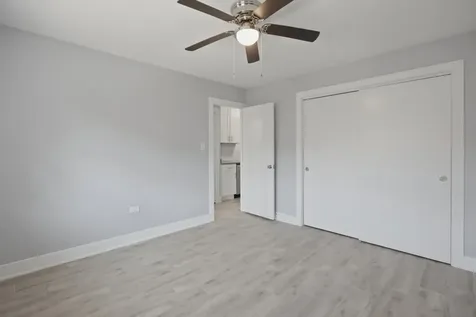 2537 East 83rd Street Chicago IL 60617