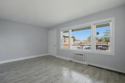 2537 East 83rd Street Chicago IL 60617