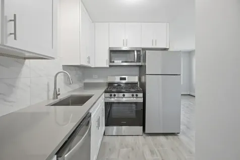 2537 East 83rd Street Chicago IL 60617