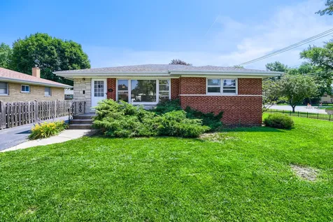 603 North Wilshire Lane Arlington Heights IL 60004