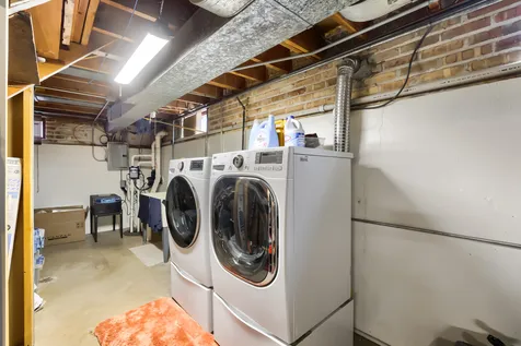 603 North Wilshire Lane Arlington Heights IL 60004