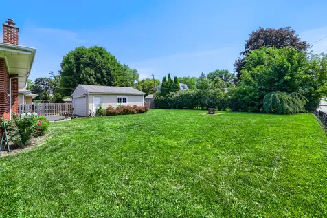 603 North Wilshire Lane Arlington Heights IL 60004