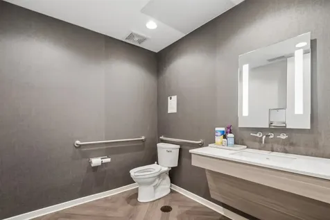 2223 West Belmont Avenue Chicago IL 60618
