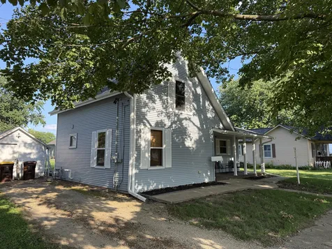 805 South 5th Street Oregon IL 61061