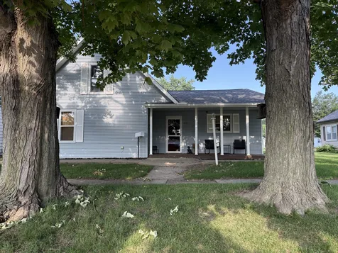 805 South 5th Street Oregon IL 61061