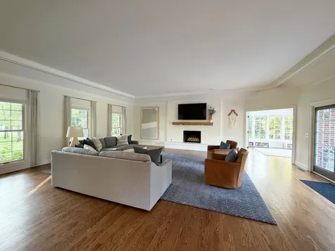 26985 North Countryside Lake Drive Mundelein IL 60060