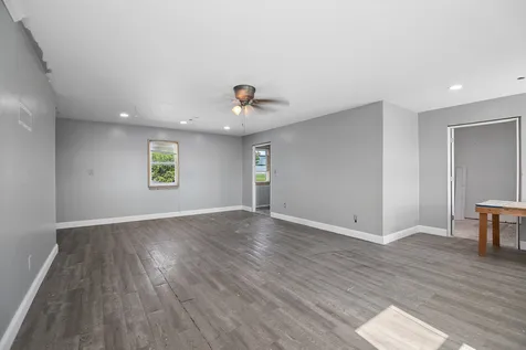 650 East 2200 North Road Danforth IL 60930