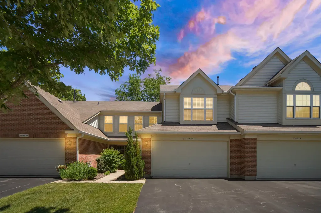 30W033 Princeton Court Warrenville IL 60555