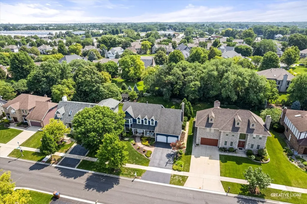 1N055 Coventry Drive Carol Stream IL 60188