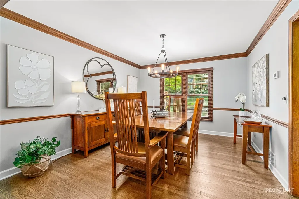 1N055 Coventry Drive Carol Stream IL 60188