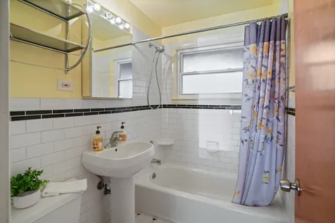 1419 West Saint James Place Arlington Heights IL 60005