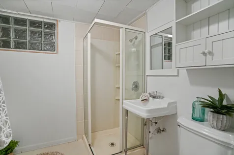 1419 West Saint James Place Arlington Heights IL 60005