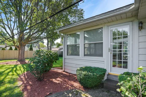 1419 West Saint James Place Arlington Heights IL 60005