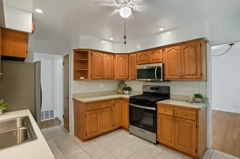 1419 West Saint James Place Arlington Heights IL 60005