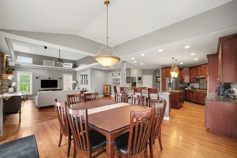 430 Pheasant Hill Drive North Aurora IL 60542