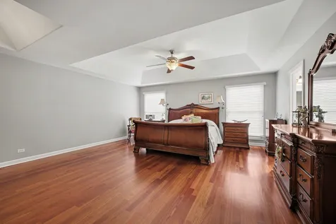 430 Pheasant Hill Drive North Aurora IL 60542