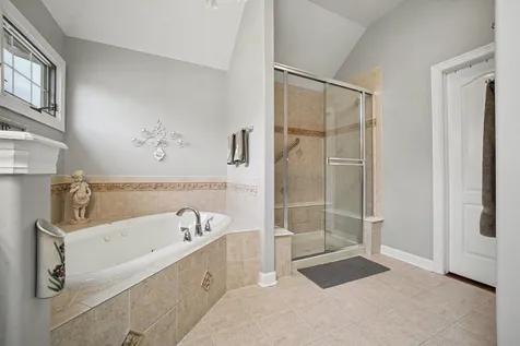 430 Pheasant Hill Drive North Aurora IL 60542