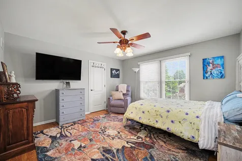 430 Pheasant Hill Drive North Aurora IL 60542