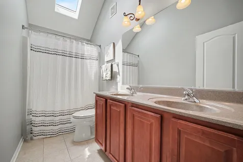 430 Pheasant Hill Drive North Aurora IL 60542