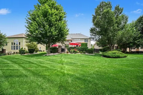 430 Pheasant Hill Drive North Aurora IL 60542
