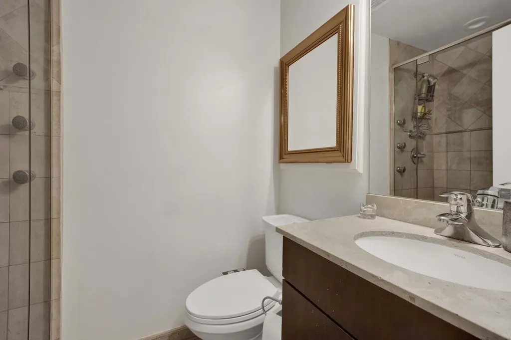 409 West North Avenue Chicago IL 60610