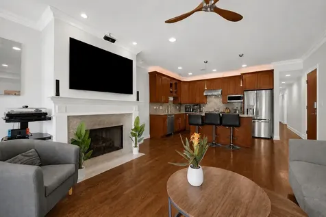409 West North Avenue Chicago IL 60610