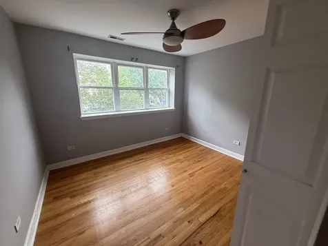 6954 North Greenview Avenue Chicago IL 60626