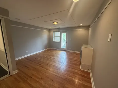 6954 North Greenview Avenue Chicago IL 60626