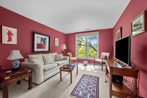 1350 North Western Avenue Lake Forest IL 60045