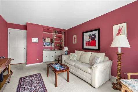 1350 North Western Avenue Lake Forest IL 60045