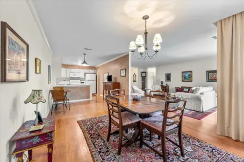 1350 North Western Avenue Lake Forest IL 60045