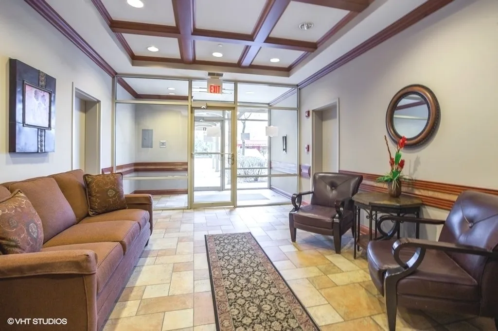 100 North Bokelman Street Roselle IL 60172