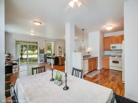 1901 West Crestview Circle Romeoville IL 60446