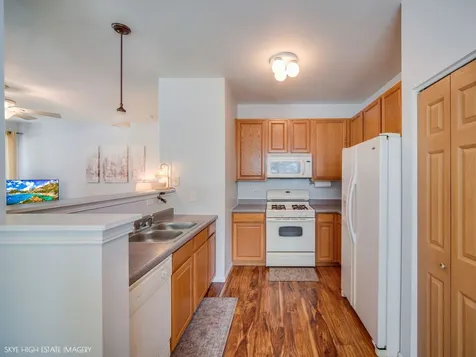 1901 West Crestview Circle Romeoville IL 60446