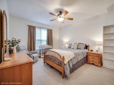 1901 West Crestview Circle Romeoville IL 60446