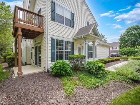 1901 West Crestview Circle Romeoville IL 60446
