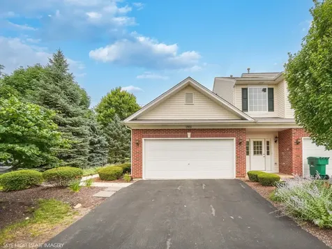 1901 West Crestview Circle Romeoville IL 60446