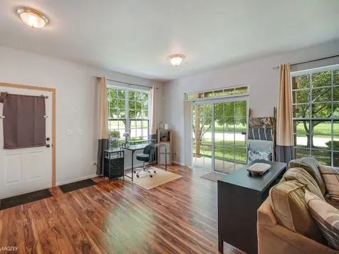 1901 West Crestview Circle Romeoville IL 60446