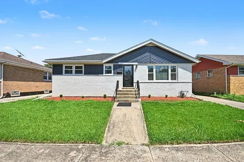 811 East End Avenue Hillside IL 60162