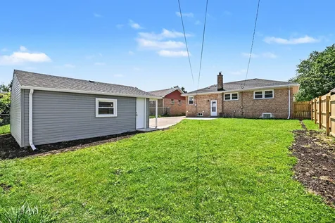 811 East End Avenue Hillside IL 60162